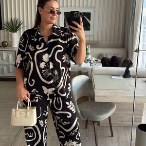 Black and White Floral Women's Set